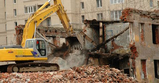 Демонтаж фасада в Якутске: цены за м2 от 370 рублей | Сварной-Ктс
